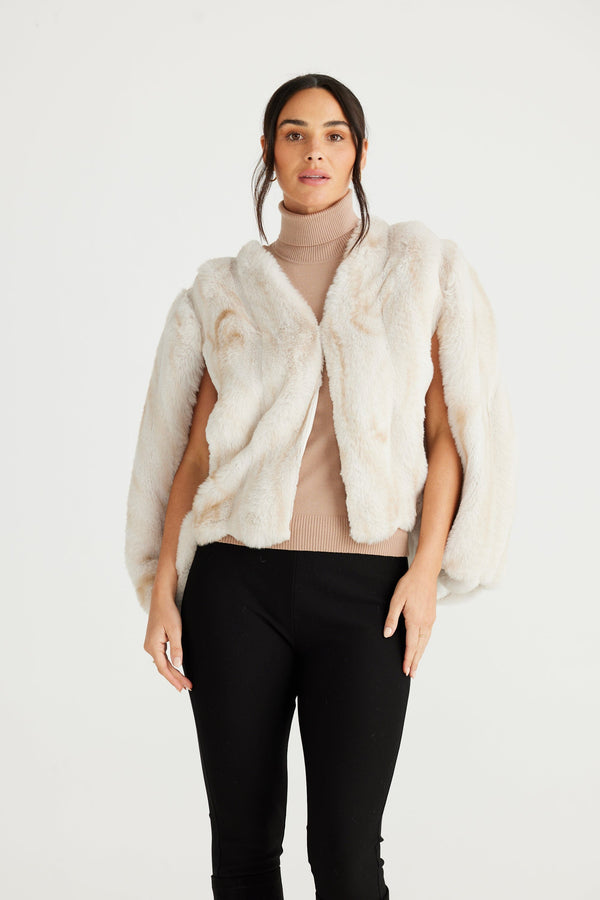 brave+true Clothing - Winter Victoria Fur Cape
