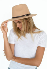 Humidity Lifestyle Accessories CAMEL BILLIE HAT